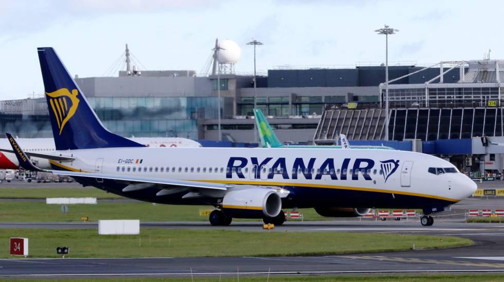 ryanair cat transport