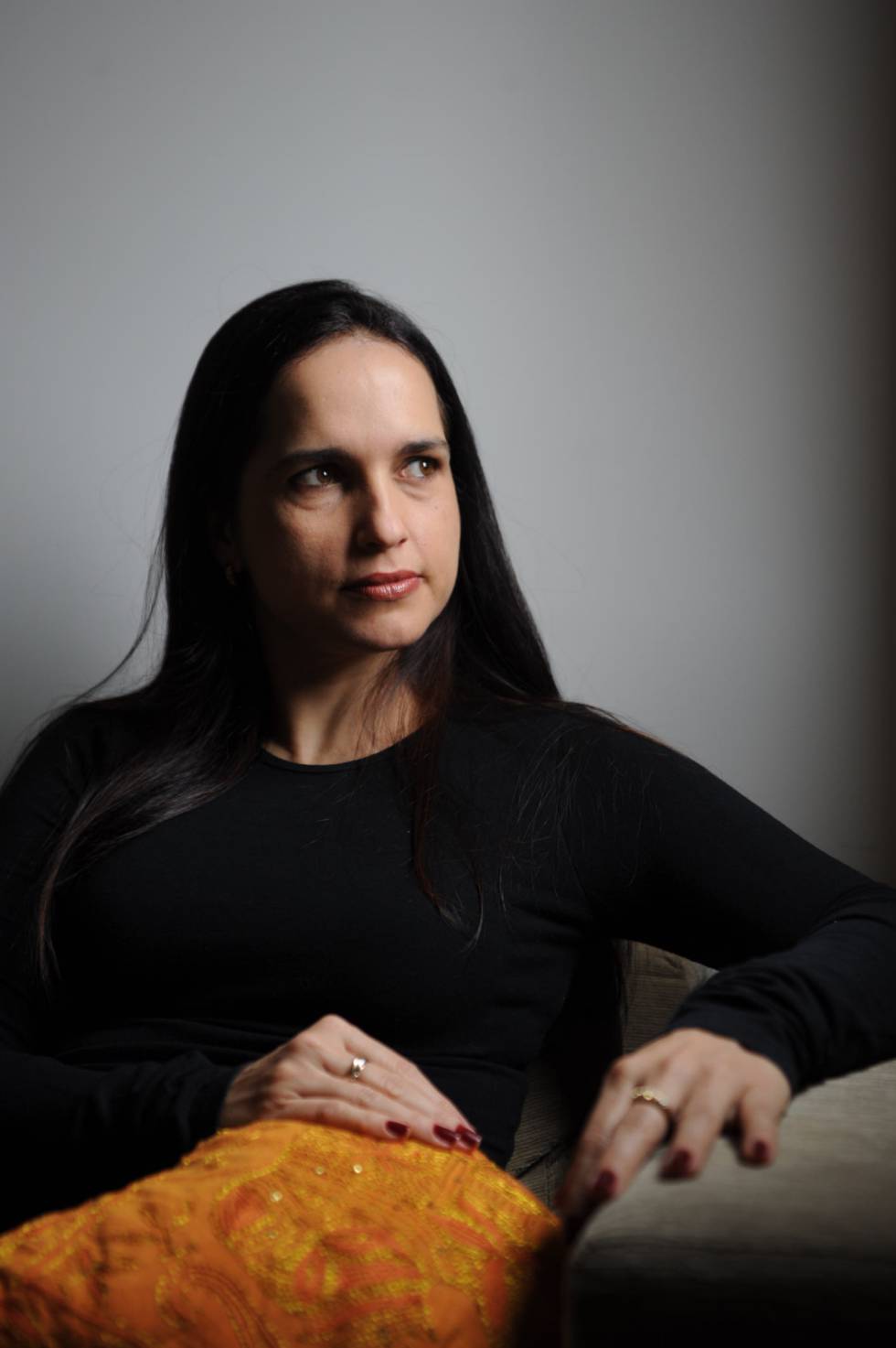 Paula Fontenelle, jornalista, psicanalista e escritora.